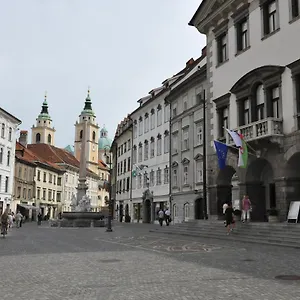Gea Tour As Ljubljana